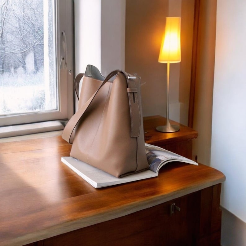 Leather Bucket Bag, Leather Tote Bag, Womens Genuine, Leather Bag, Women Leather Bag, Cowhide Shoulder Bag, Everyday Bag, Handmade Leather Bag, Genuine Leather Bag, Leather Pouch Bag, Fashion Gift For Her, Minimalist Handbag, Simple Work Bag