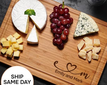 Personalized Wedding Cutting Board, Engraved Name Board, Custom Couple Gift, Engagement Gift, Newlywed Keepsake, Mr and Mrs Cutting Board