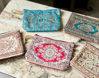 Handmade Turkish Rug Zipper Pouch: Ethnic Coin Purse