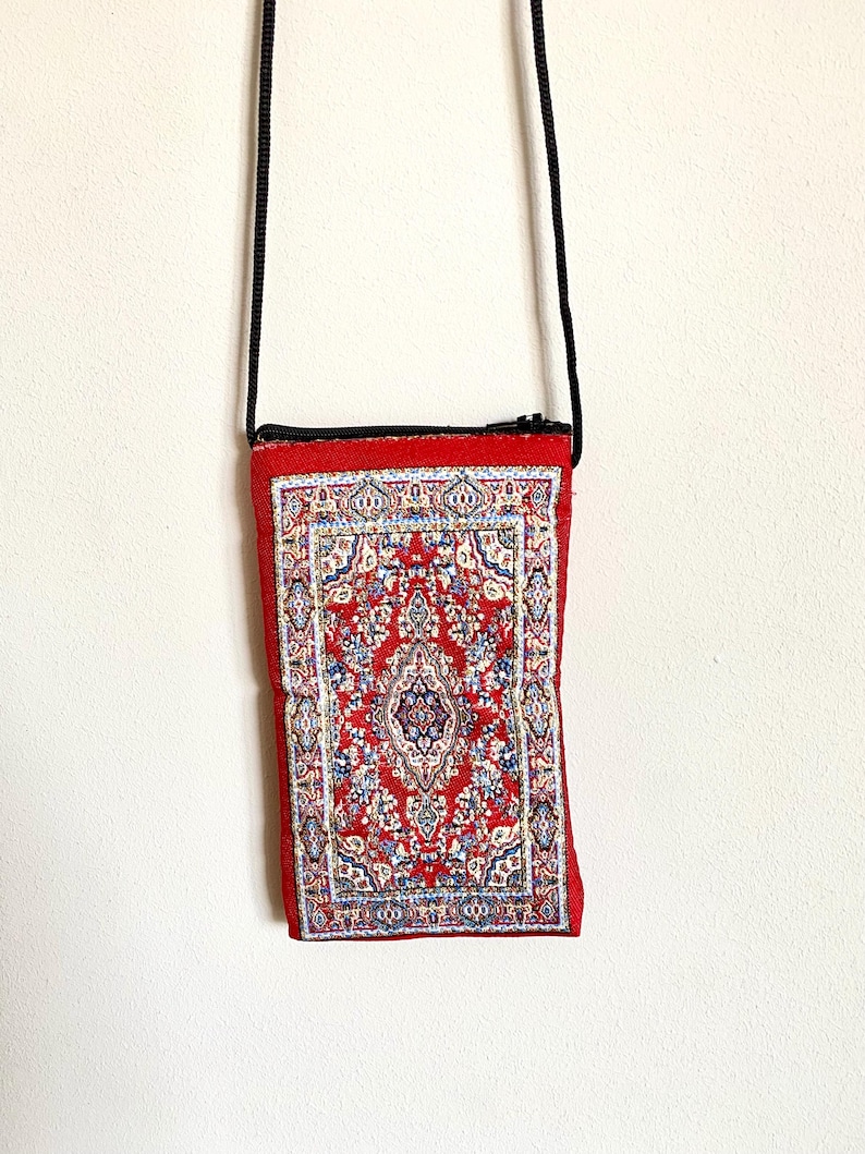 Rug patterned travel phone bag