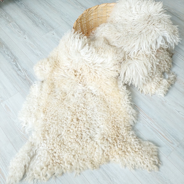 Peau de mouton bouclée Tigrado naturelle, véritable peau douce faite main, tapis en laine de mouton, décoration d'intérieur, jeter, cuir véritable tanné