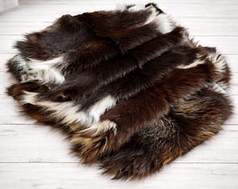 Spotted Goat Hide Rug – Natural Brown & White Hair-On Decor