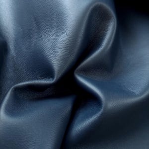 Peau de mouton nappa bleu marine, cuir souple de haute qualité, cuir de mouton lisse pour vêtements, vestes, travaux manuels, épais 0,8-0,9 mm 2 oz, peaux à coudre