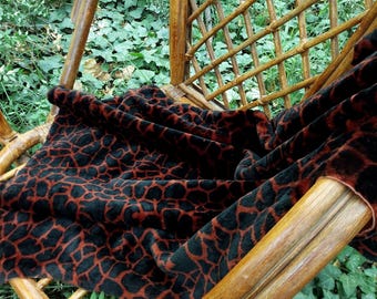 Giraffe Print Mouton Sheepskin Hide: Soft Fur for Coat, Upholstery, Throw