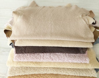 Lockiges Merino Schaffell: Natürliches Lammleder zum Polstern