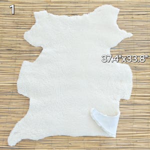 Light Beige Merino Sheepskin Hide: Upholstery, Garments, Rug (6-7 sqft)