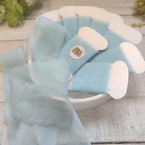 Fita de seda azul, fita azul francesa para buquê, fita para convite de casamento, fita de seda tingida à mão com bordas cruas, fita de seda de 2 polegadas