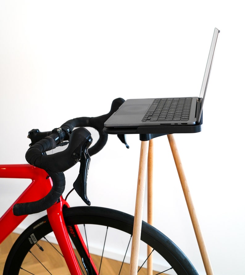 Laptophouder voor indoorfietstrainer inclusief houten poten, 3D-printtechnologie, perfect voor Zwift, cadeau voor fietsfans afbeelding 5