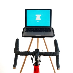 Laptophouder voor indoorfietstrainer inclusief houten poten, 3D-printtechnologie, perfect voor Zwift, cadeau voor fietsfans afbeelding 3
