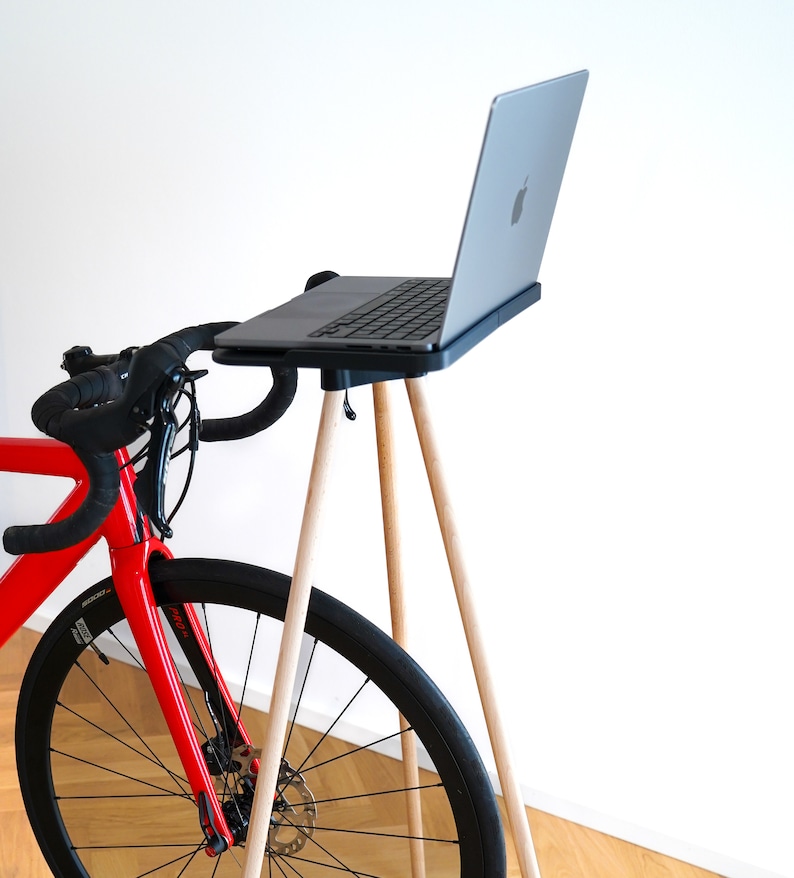 Laptophouder voor indoorfietstrainer inclusief houten poten, 3D-printtechnologie, perfect voor Zwift, cadeau voor fietsfans afbeelding 2