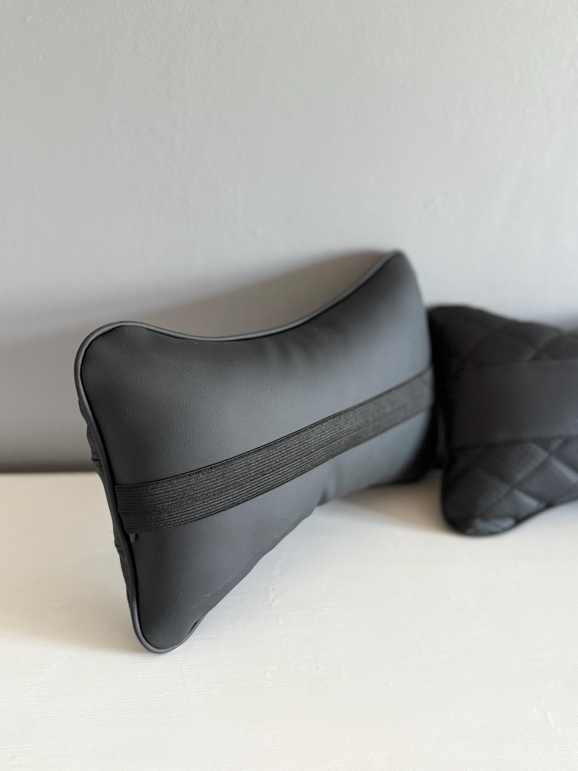 2X Luxury Leather BMW Headrest Cushion Neck Support Pillow for BMW