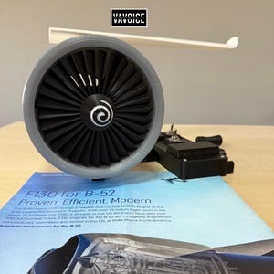 Creative Desktop JetFan - Gift for aircraft lovers - Desktop Jet Designed Fan