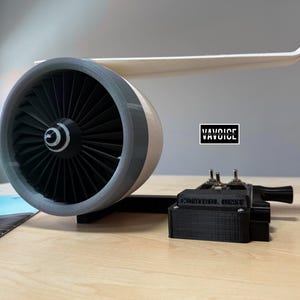 Creative Desktop JetFan - Gift for aircraft lovers - Desktop Jet Designed Fan