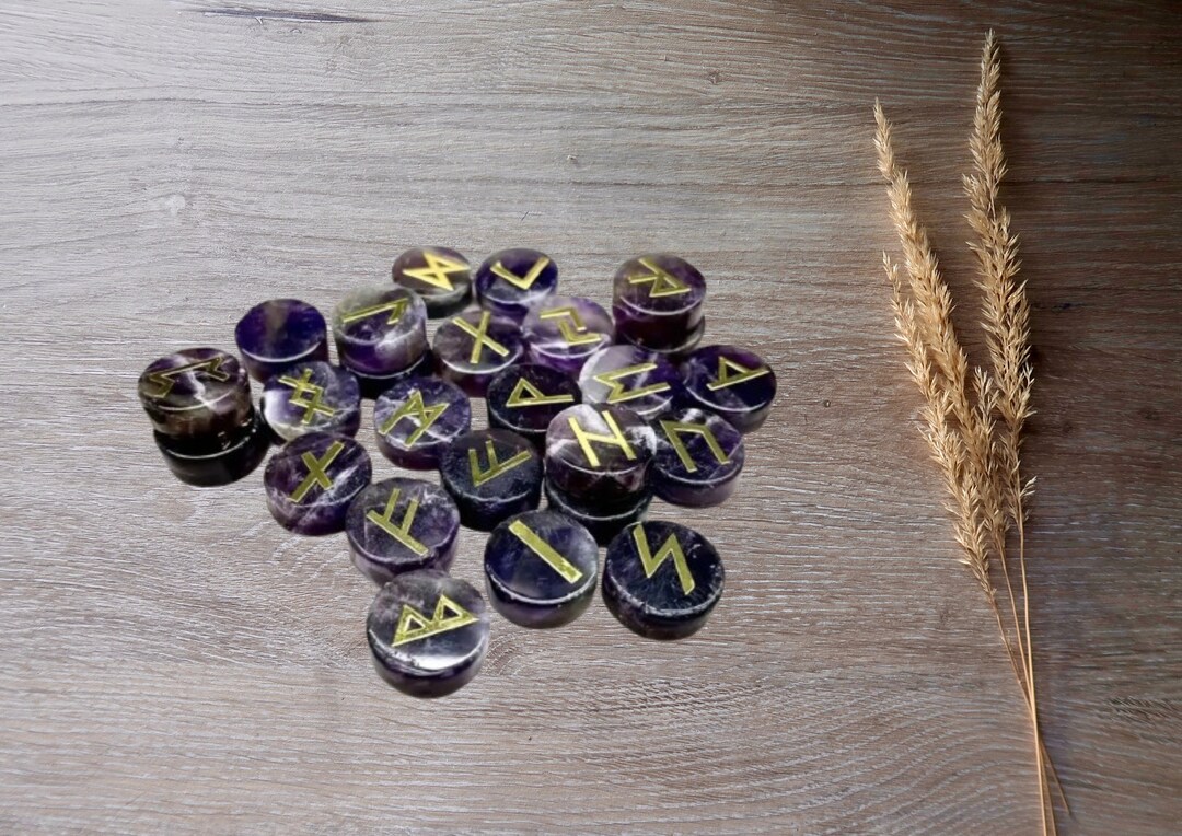 Amethyst Crystal Runes Set. Viking Runes. Elder Futhark - Etsy