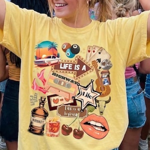 Maglietta Comfort Colors Country Music, Life Is A Highway, maglietta con grafica Western