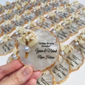 Bomboniera magnetica personalizzata, magnete epossidico, regalo di fidanzamento, bomboniere per addio al nubilato, magnete con fiori secchi per gli ospiti, regali di nozze, magnete per matrimoni