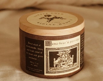 Vela de soja 100% vegana artesanal - Ricitos de Oro y los Tres Osos: Dulce aroma a snickerdoodle, miel y notas frescas de bosque de abetos - 200g