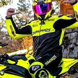 Tuta in pelle da moto personalizzata - Tuta da motociclista professionale con armatura CE - Abbigliamento protettivo da motociclista per uomo immagine 3