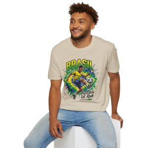 Brasil Futebol de Rua T-Shirt | Brazilian Street Soccer Soccer Player Graphic Tee image 18