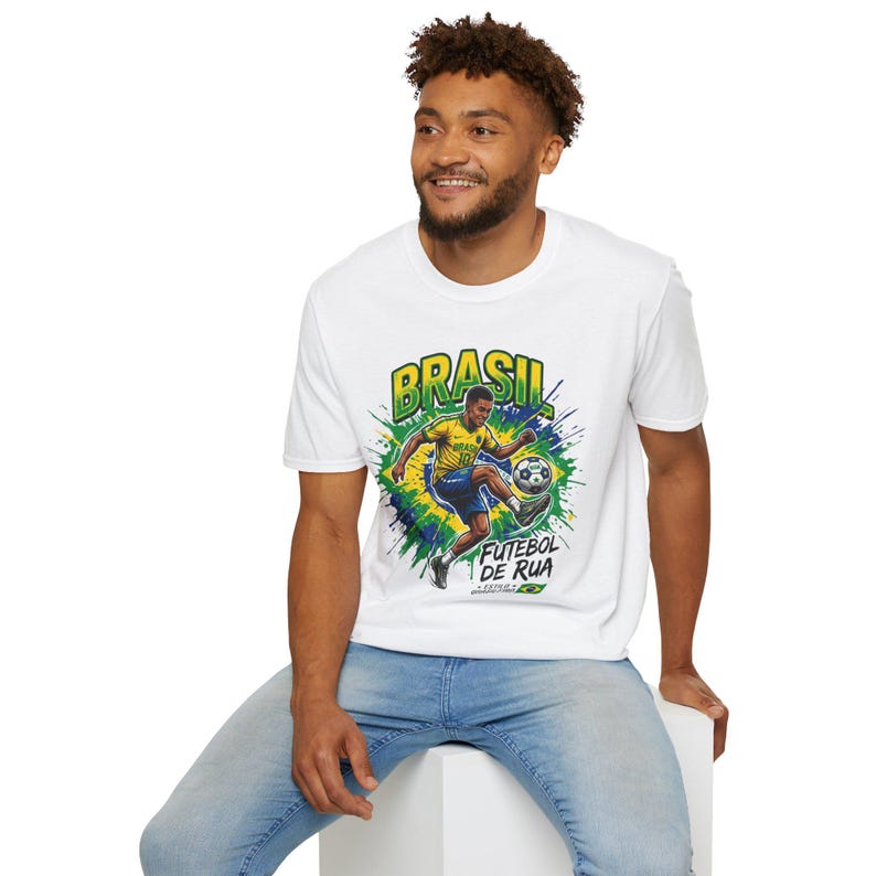 Brasil Futebol de Rua T-Shirt | Brazilian Street Soccer Soccer Player Graphic Tee image 16