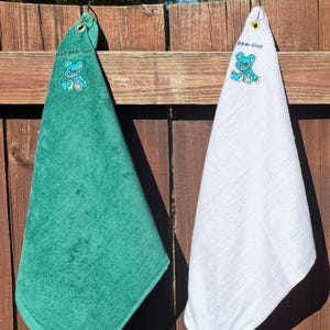 Personalisiertes Monogramm Golf-Handtuch, gesticktes Golf-Handtuch Geschenk, benutzerdefiniertes Golf-Geschenk, personalisiertes Golf-Handtuch-Geschenk. VERRÜCKTER BÄR