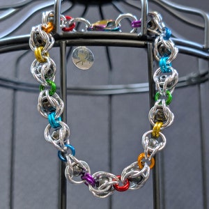 Chainmail bracelet, Gray Hematite Bead Capture, Silver and Rainbow Links