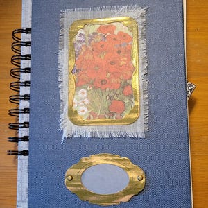 Carnet cartonné à reliure spirale fait main à partir de papiers vintage - couverture bleue