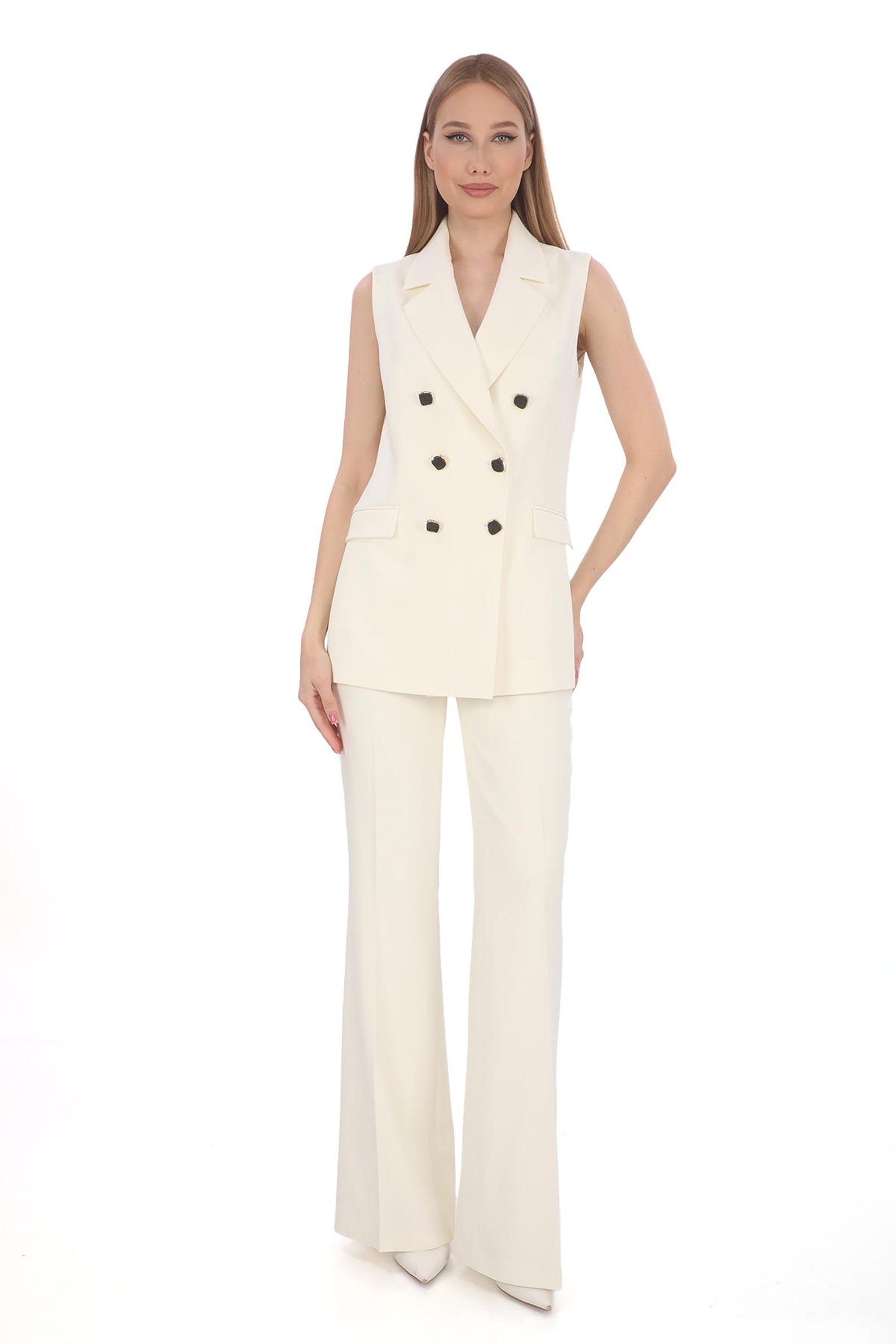 Ivory vest and low-waisted trousers (set)