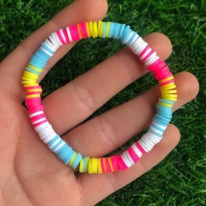 Colorful Stretchy Beaded Bracelet With Multicolor Clay Beads 7 Inch Jewlery Pink Blue White Yellow Fun