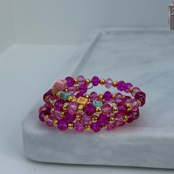 Manchette avec fil à mémoire de forme en cristal, bracelet en fil métallique avec perles à mémoire de forme, bracelet empilable-bracelet enroulé de style bohème-bracelet à bobines de fil à mémoire de forme