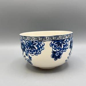 Scented Soy Candle - 25oz - Be Happy Blue Floral Bowl,Large Candles,Gift for Her - Anthropologie - Assorted Bowls - Repurposed & Sustainable bild 5