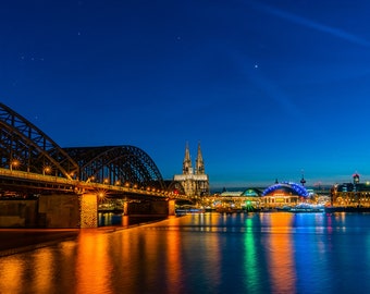 Wandbild als Download  *Köln bei Nacht*