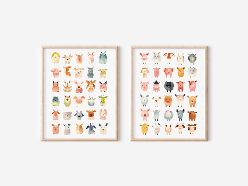 Puede incluir: Dos impresiones enmarcadas con ilustraciones de acuarela de varios animales. Cada impresi&oacute;n presenta 36 animales diferentes, incluyendo cabras, ovejas, cerdos y vacas. Los animales est&aacute;n representados en una variedad de colores y poses.