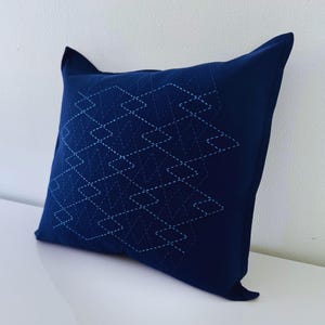 Sashiko Decorative Pillow Navy Blue Mountain Range, Ayacolour Square Throw Cushion Cover Zig Zag Yama