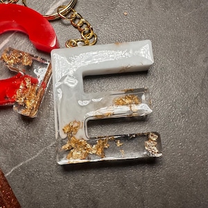 Schlüsselanhänger, Buchstaben Anhänger, Buchstaben,Anhänger,epoxy, resin Anhänger, resin, Gold Anhänger, glitzer Anhänger