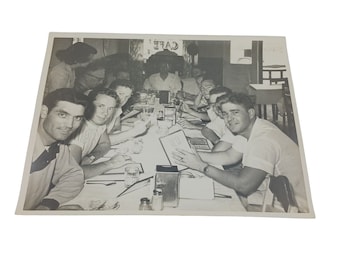 Vintage 1950 Photo Groupe d'hommes Wewahitchka Florida Dining Cafe Restaurant