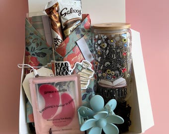 Set de regalo para lector, cita a ciegas con un libro para ella, accesorio para amantes de los libros, caja para club de lectura, accesorio para rincón de lectura, regalo de cumpleaños para amantes de los libros, merchandising para amantes de los libros