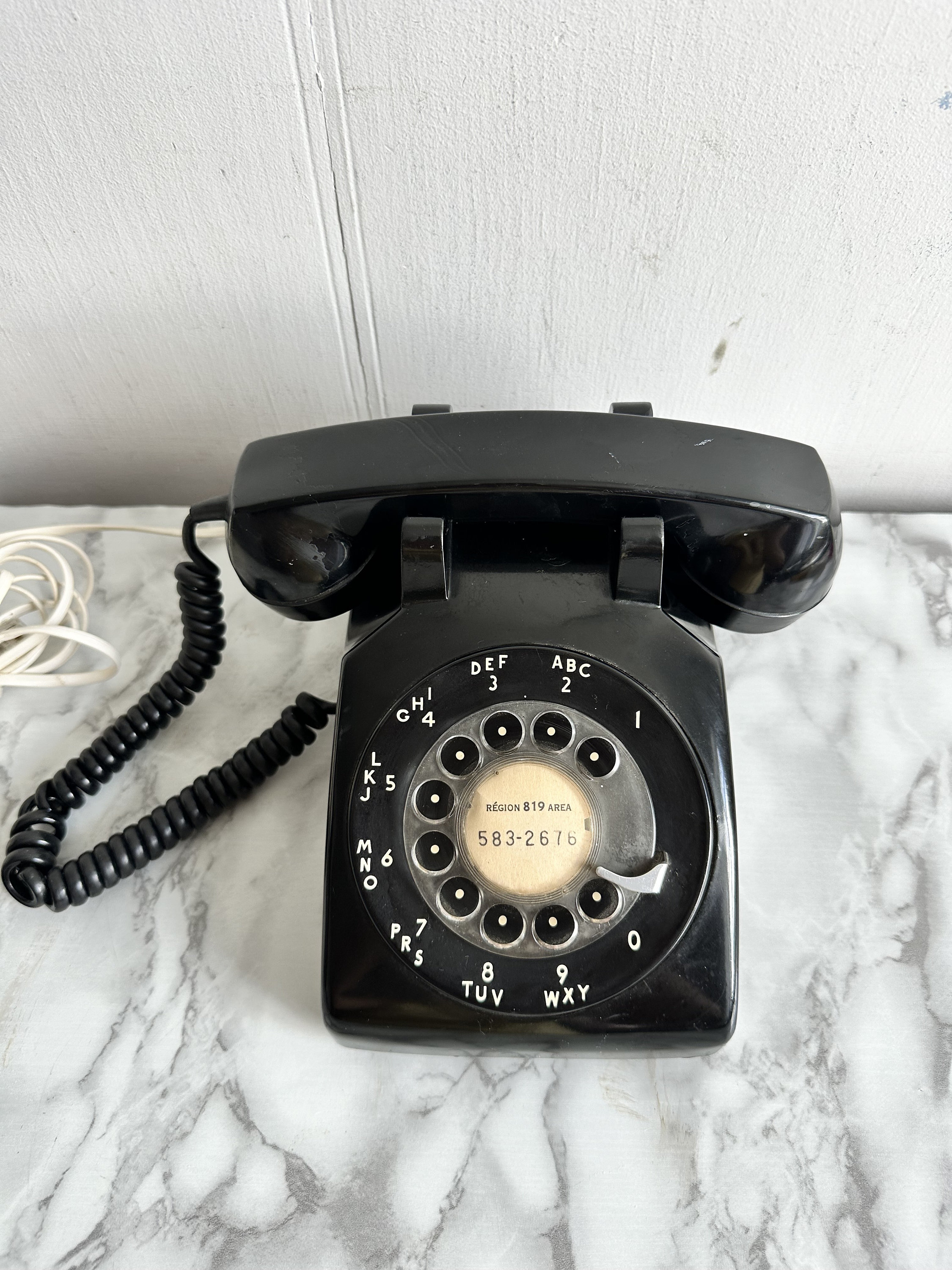 Vintage Western Rotary Phone Classic Charm and Timeless Elegance