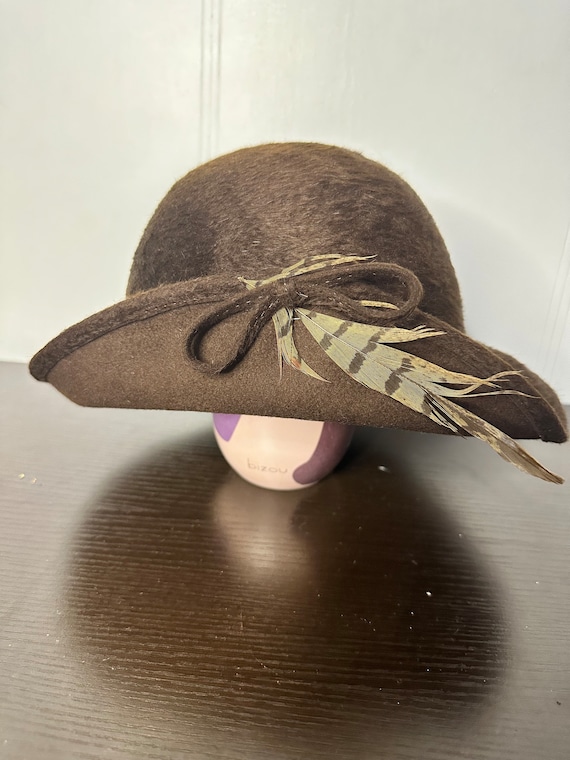Vintage dark brown hat 70s FurFelt Feather Women Hat 21 3 8 inches Small George made in Canada