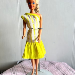 Vintage Mattel Barbie fashion play 1966.