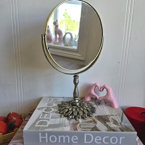 Vintage Vanity Mirror, Standing Mirror, Tilting Mirror, Elegant Design, Perfume Display, Dressing Table