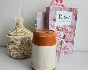 Vintage orange Thermos 6002 Mid-Century beige hot cold insulated vacuum jar Canada Canadian Thermos 1 pint complete wide mouth