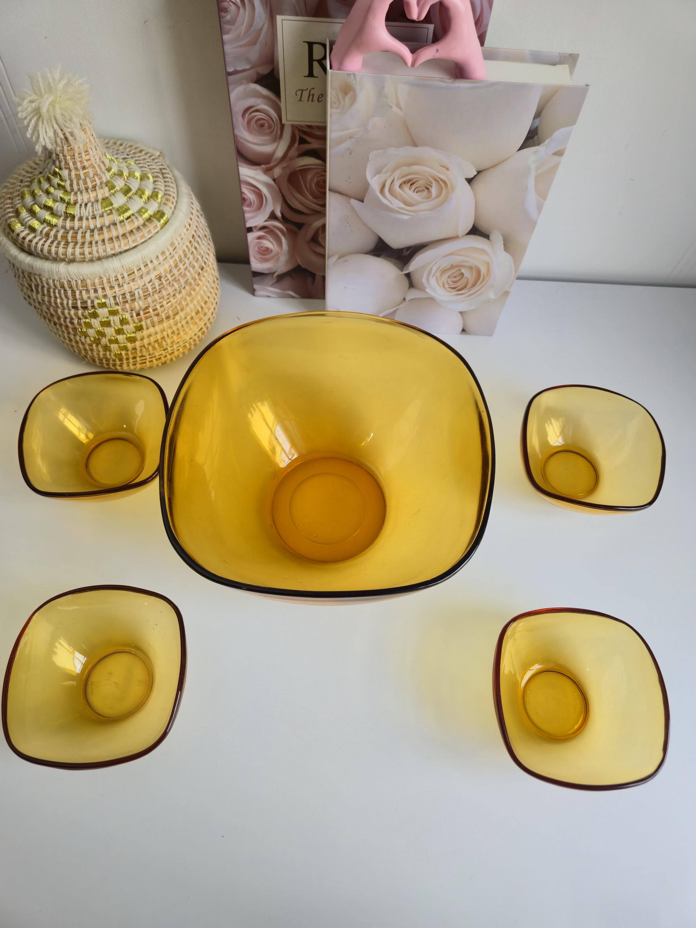 Lot De 5 Verres Vintage Vereco – 4 Verts + 1 Ambré – Empilables – Excellent état