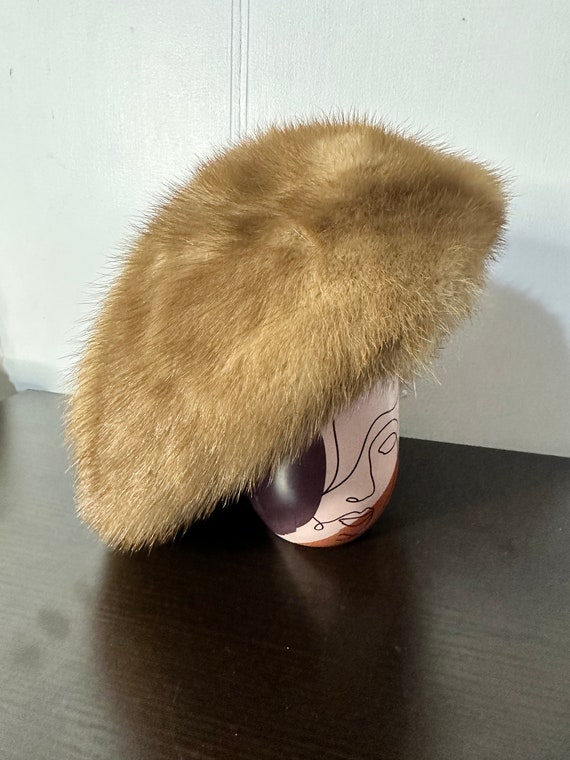 Vintage fur beret Winter beige Fur Hat CREATION VI