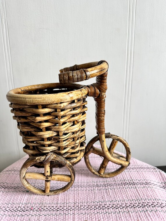 Porte Pot De Fleur Tricycle En Rotin Vintage Années 70/80 - Déco Rétro
