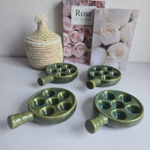 Set van 4 vintage borden in de vorm van een paddenstoel/slakkenhuis, feestgerei, slakkenbord, voorgerechtgerecht.