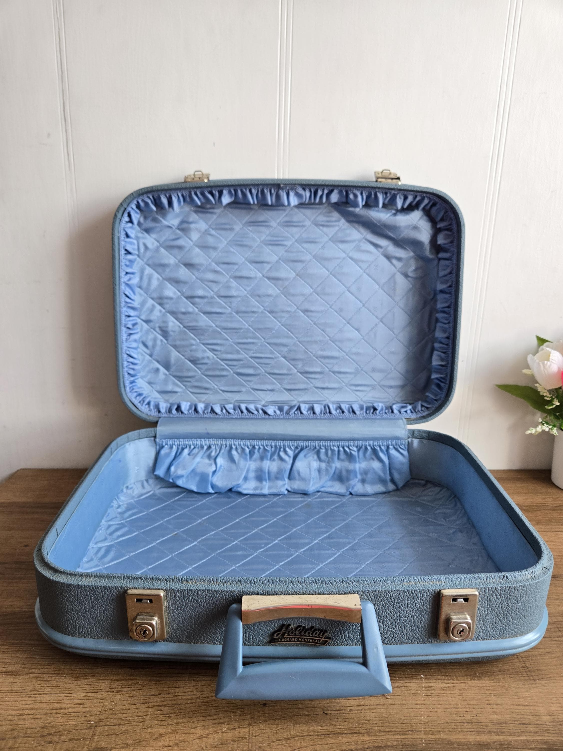 Vintage Suitcase Australia