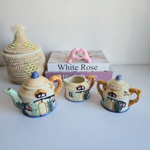Juego de té vintage, tetera de paja vintage, azucarero, cremera, vajilla, decoración de cocina, colección de teteras, juego de 3.