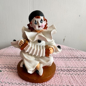 Vintage Pierrot Statue pierrot musical instrument pierrot art decor pierrot with accordion.