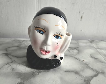 Le P'tit Pierrot 1979年製 人形 可愛いピエロの人形です